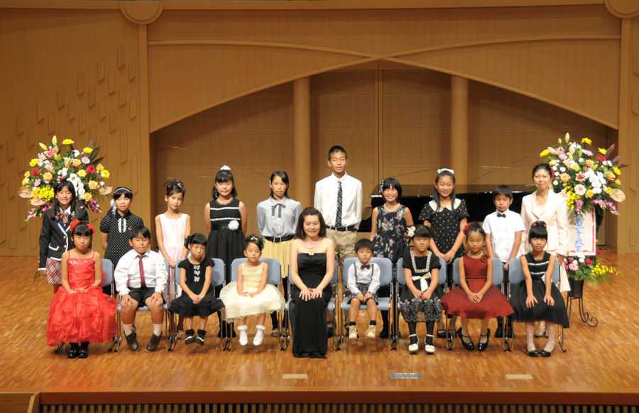 2年に一度、発表会を開催